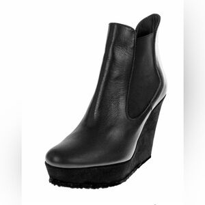 Women’s Castaner Leather Wedge Boot- size 36